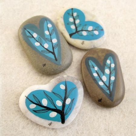 stones hearts.jpg